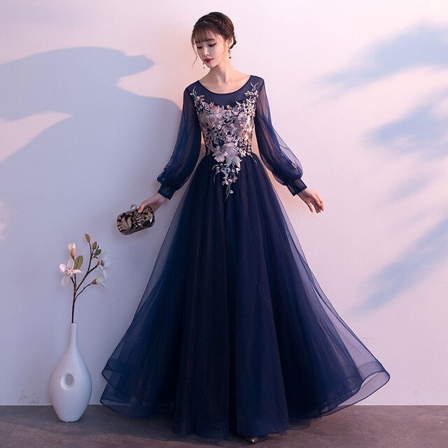 Navy Blue Long Sleeves Evening Gowns Plus Size 2019 New Luxury Appliques Ball Gown Tulle Long Formal Dresses