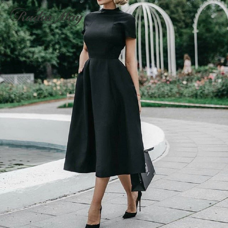 Hepburn Little Black Dresses 2019 Vintage Tea Length Cocktail Party Dress Short Sleeves A-line Satin Homecoming Graduation Gowns