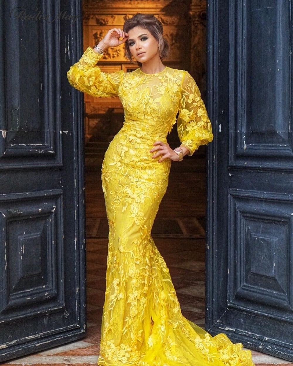 2019 Gold Yellow Lace Long Sleeve Dubai Evening Dress Mermaid 3D Flora Arabic Celebrity Prom Dresses Plus Size Long Formal Gowns